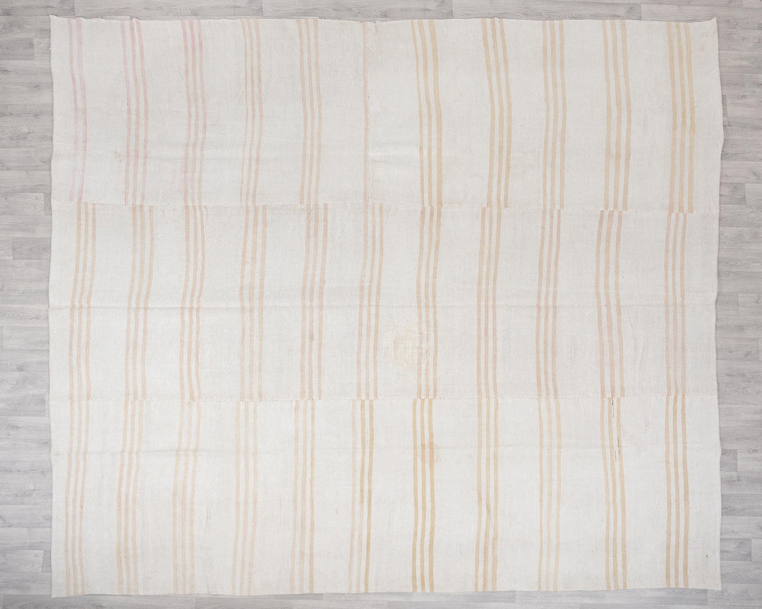 White Kilim Rug 10' 5" x 11' 4" | No. VR38319