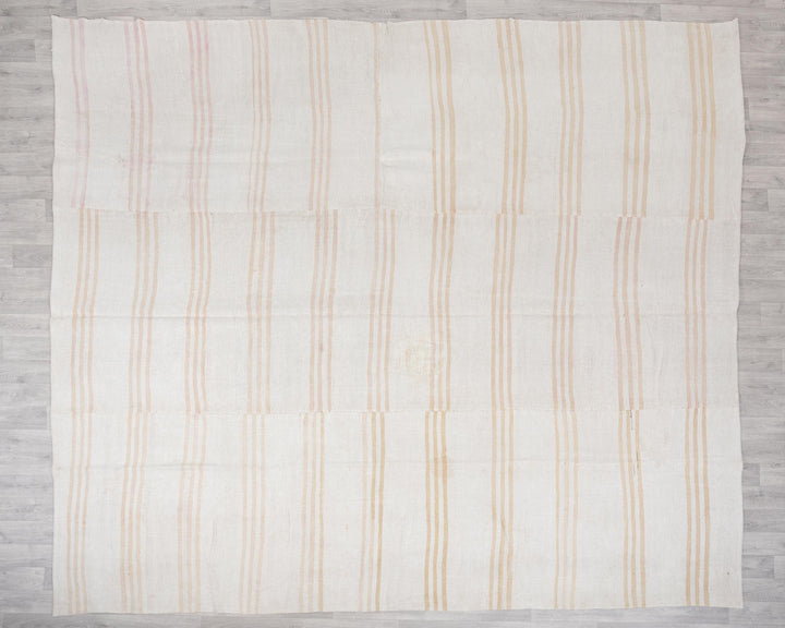 White Kilim Rug 10' 5" x 11' 4" | No. VR38319
