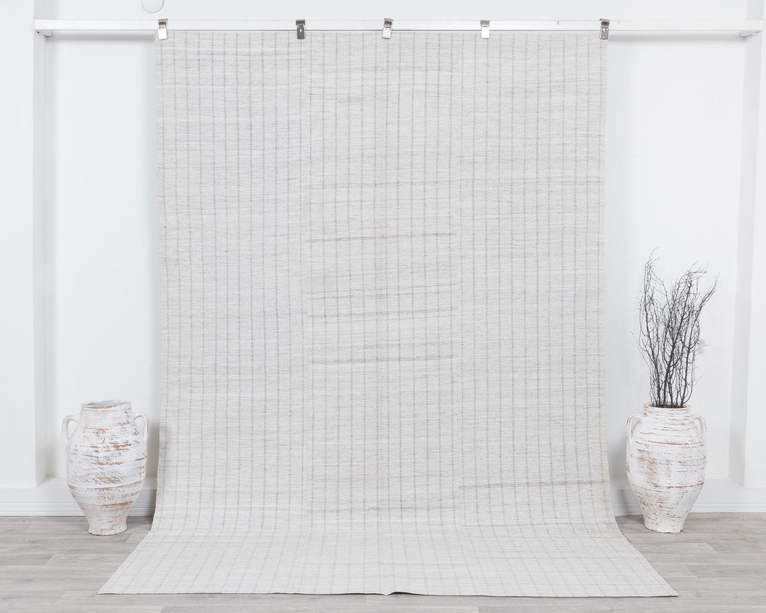White Kilim Rug 7' x 5' | No. VR13055