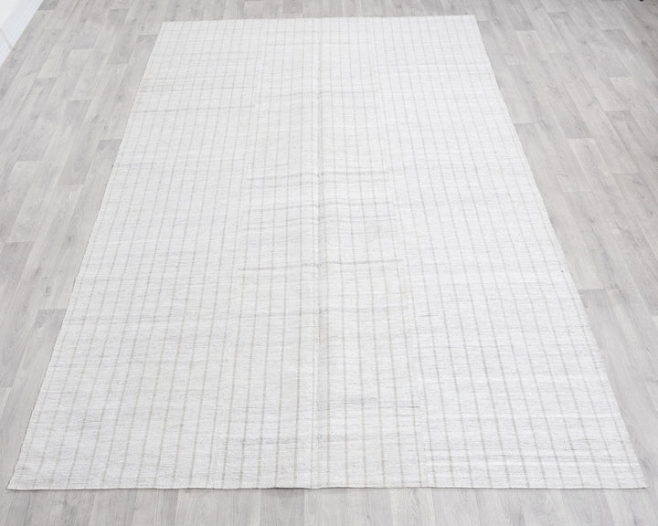 White Kilim Rug 7' x 5' | No. VR13055