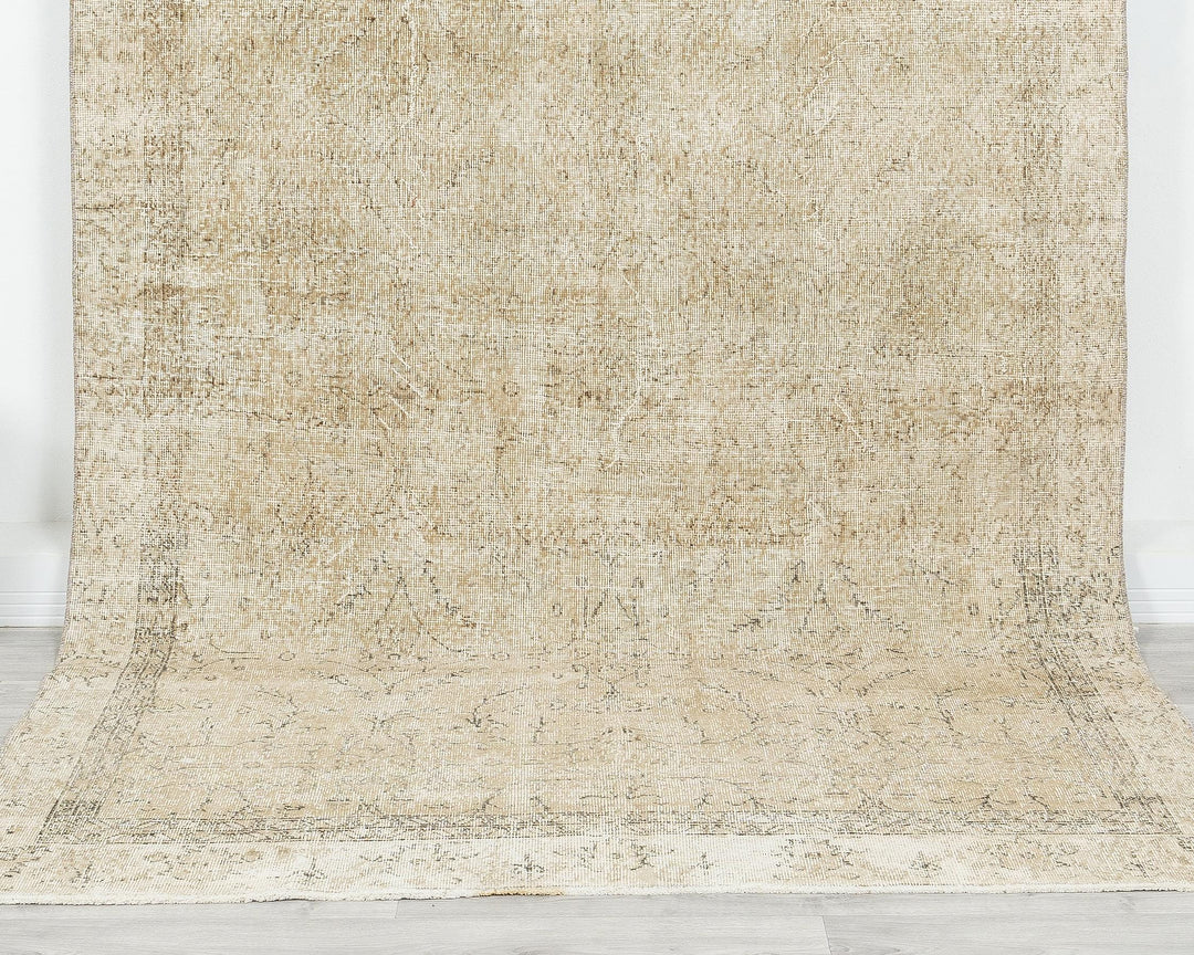 Oushak Rug 5' 8" x 9' 11" | No. VR94545