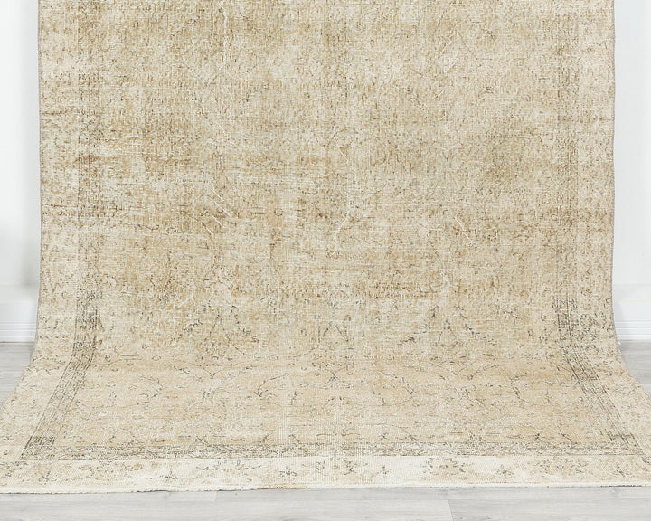 Oushak Rug 5' 8" x 9' 11" | No. VR94545