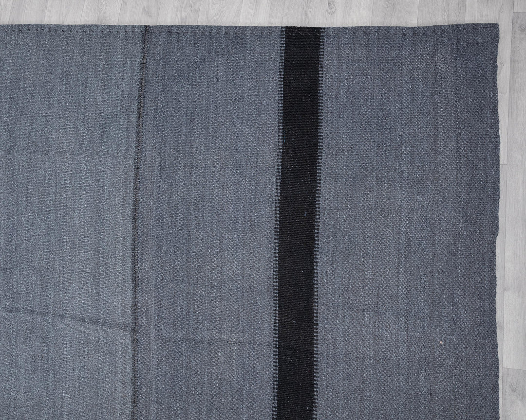 Black Kilim Rug 9' 10" x 12' 6" | No. VR59110