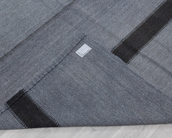 Black Kilim Rug 9' 10" x 12' 6" | No. VR59110