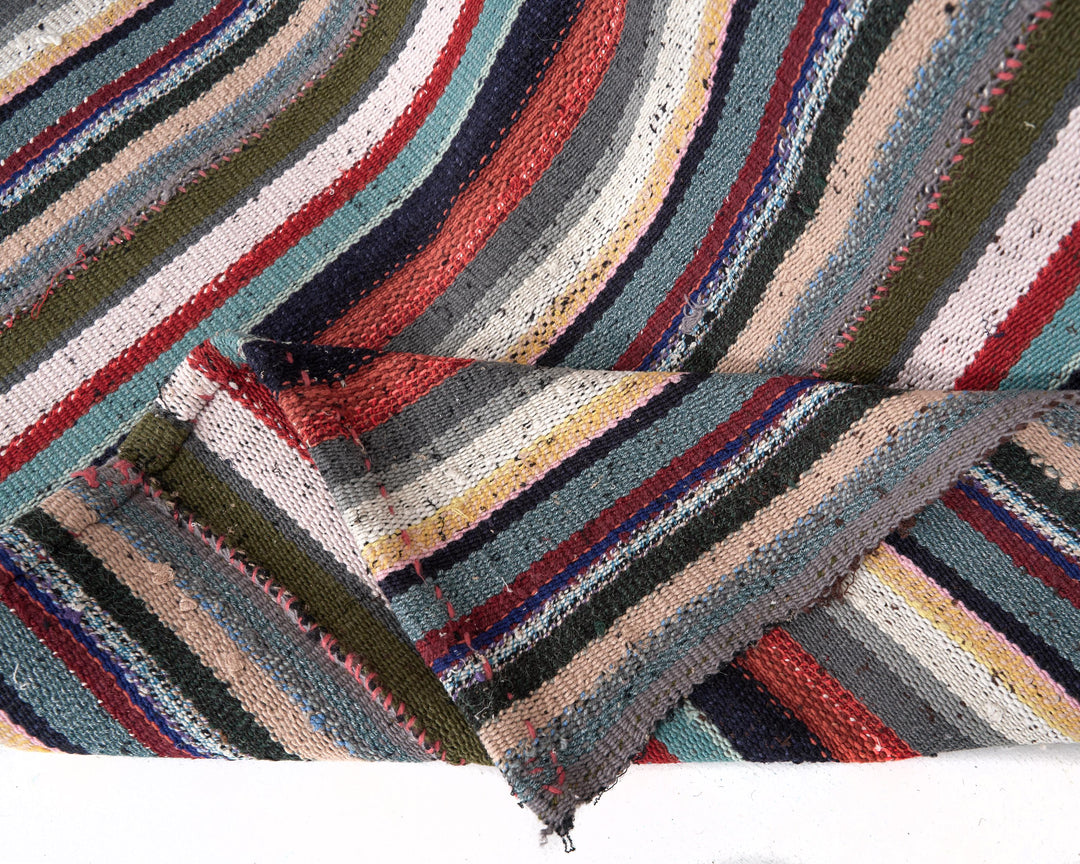 Kilim Rug 6' 9" x 8' | No. VR26751