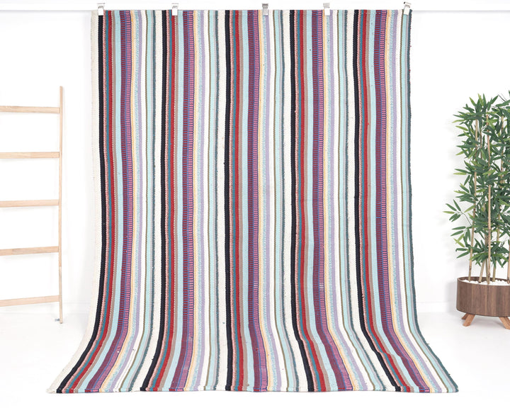 Kilim Rug 6' 5" x 9' | No. VR72586