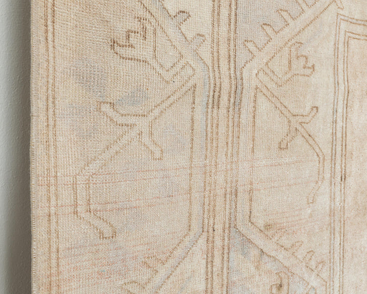Beige Oushak Rug 6' 5" x 9' 8" | No. VR86172