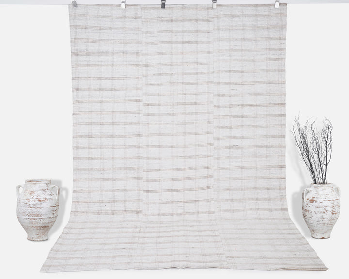 White Kilim Rug 6' x 9' | No. VR82679