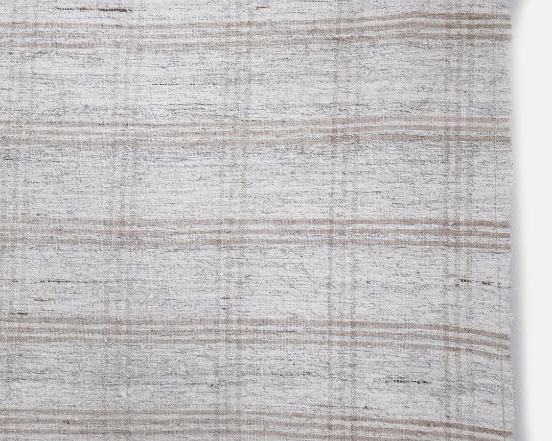 White Kilim Rug 6' x 9' | No. VR82679