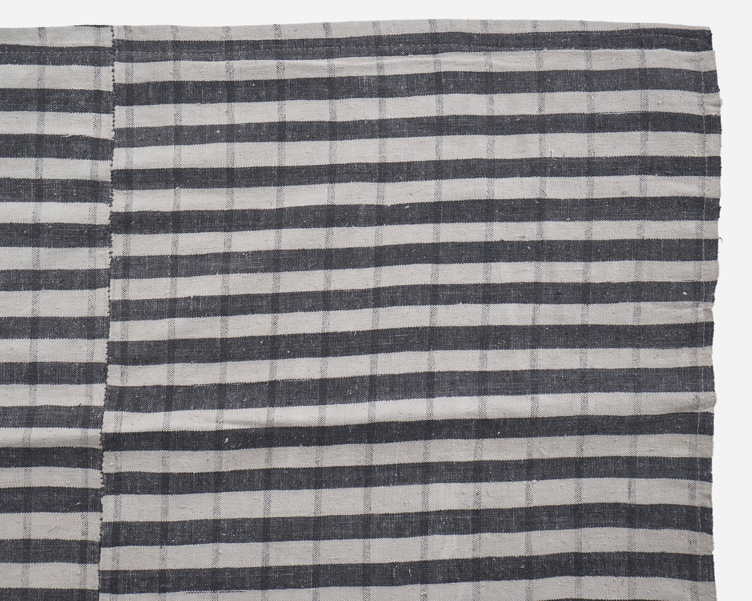 Neutral Kilim Rug 7' 7" x 11' 9" | No. VR67593