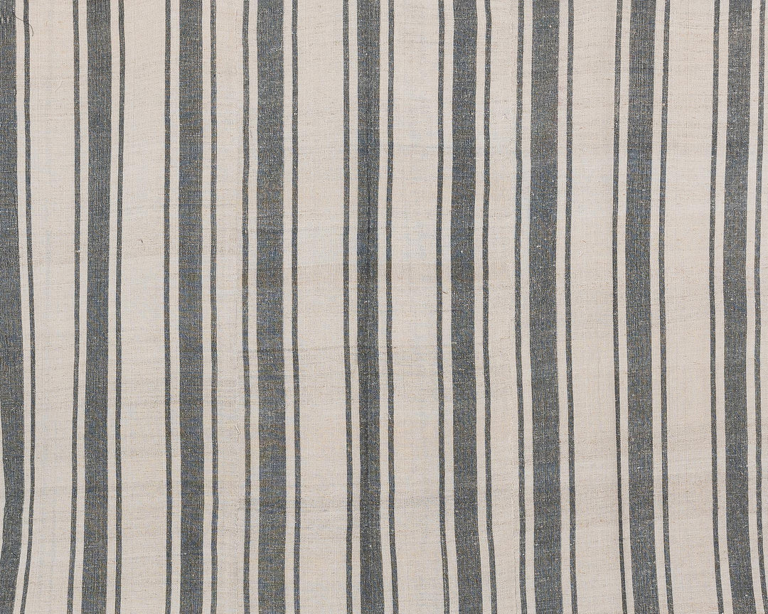 Faded Kilim Rug 7' 9" x 9' 11" | No. VR24478