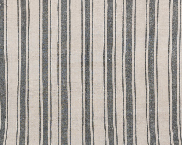 Faded Kilim Rug 7' 9" x 9' 11" | No. VR24478