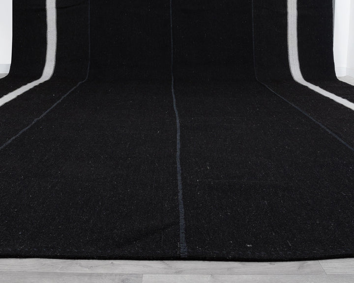 Brown Kilim Rug 13' 1" x 16' 1" | No. VR11529