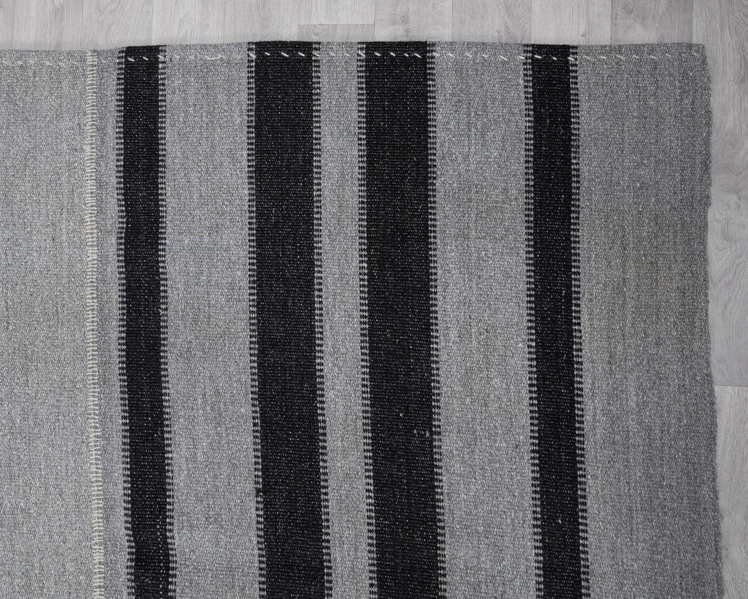 Gray Kilim Rug 9' 10" x 12' | No. VR65439