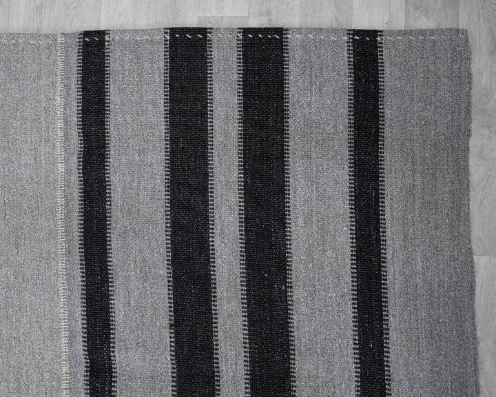 Gray Kilim Rug 9' 10" x 12' | No. VR65439