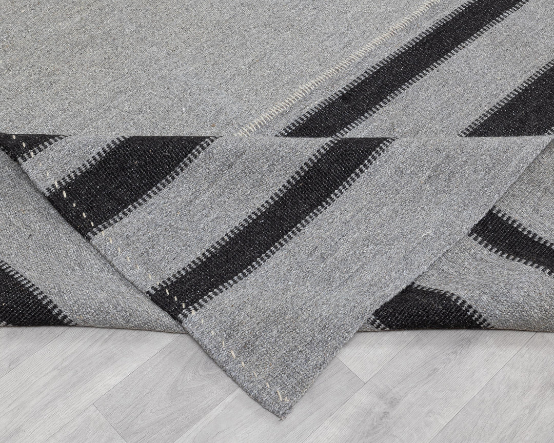 Gray Kilim Rug 9' 10" x 12' | No. VR65439