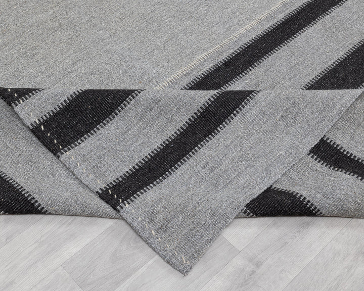 Gray Kilim Rug 9' 10" x 12' | No. VR65439