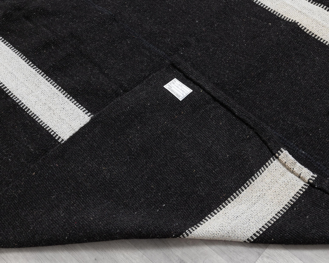 Brown Kilim Rug 8' 6" x 10' 1" | No. VR72850