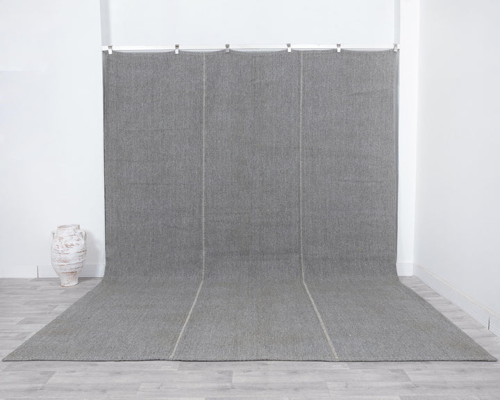 Gray Kilim Rug 9' 10" x 11' 7" | No. VR55861