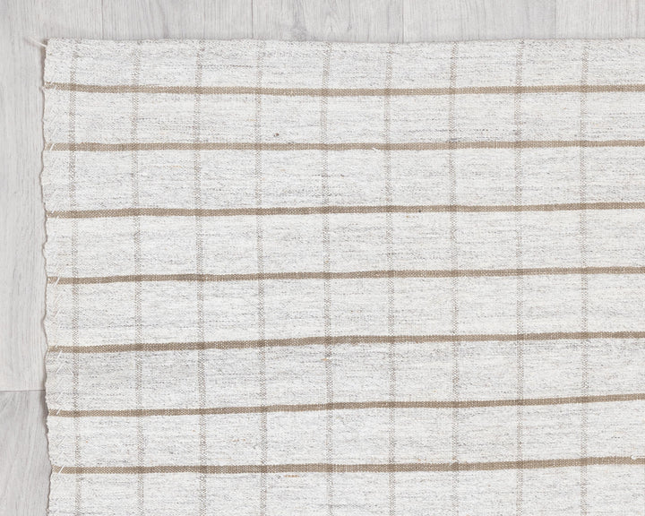 White Runner Rug 2' x 11' 2" | No. VR19752