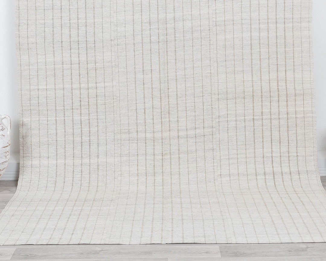 Gray Kilim Rug 6' 3" x 9' 3" | No. VR51497
