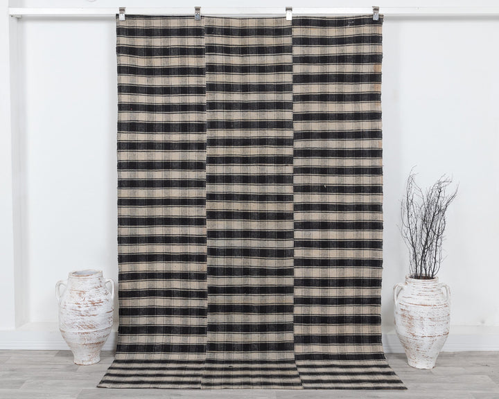 Kilim Rug 5' 3" x 8' 2" | No. VR57083