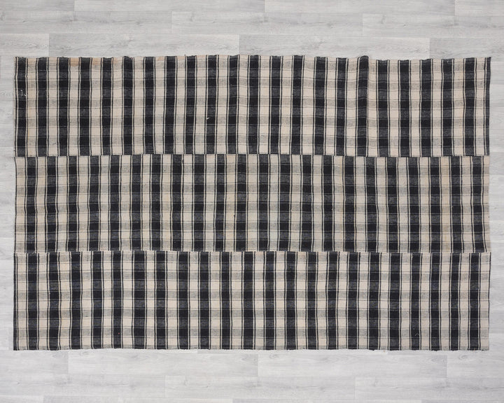 Kilim Rug 5' 3" x 8' 2" | No. VR57083