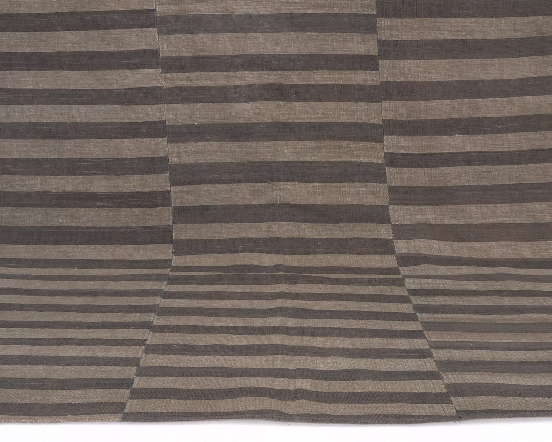 Kilim Rug 6' 1" x 9' 5" | No. VR54080