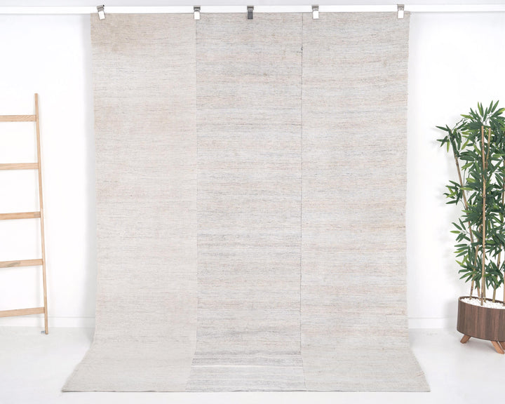 Gray Kilim Rug 6' 1" x 8' 6" | No. VR58175