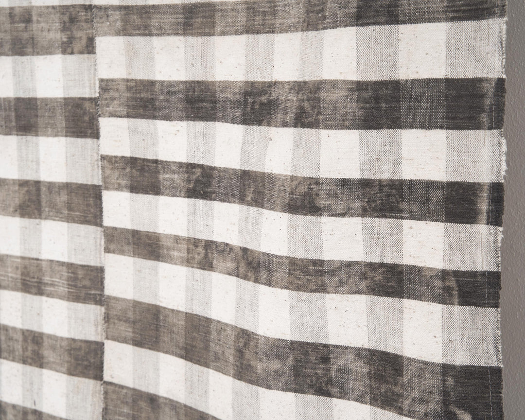 Kilim Rug 5' 6" x 9' 7" | No. VR92255