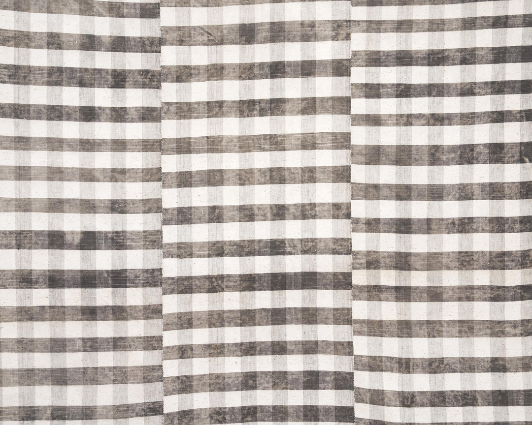 Kilim Rug 5' 6" x 9' 7" | No. VR92255