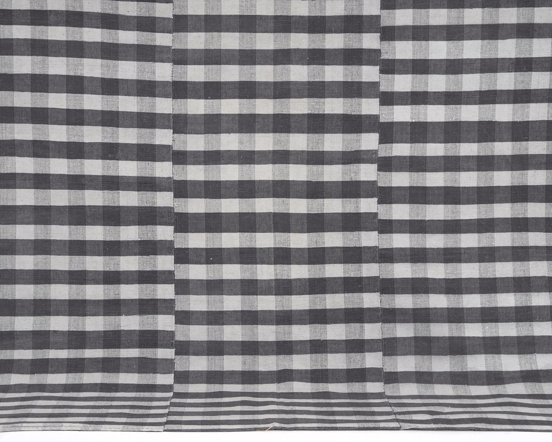 Kilim Rug 5' 2" x 7' 8" | No. VR20071