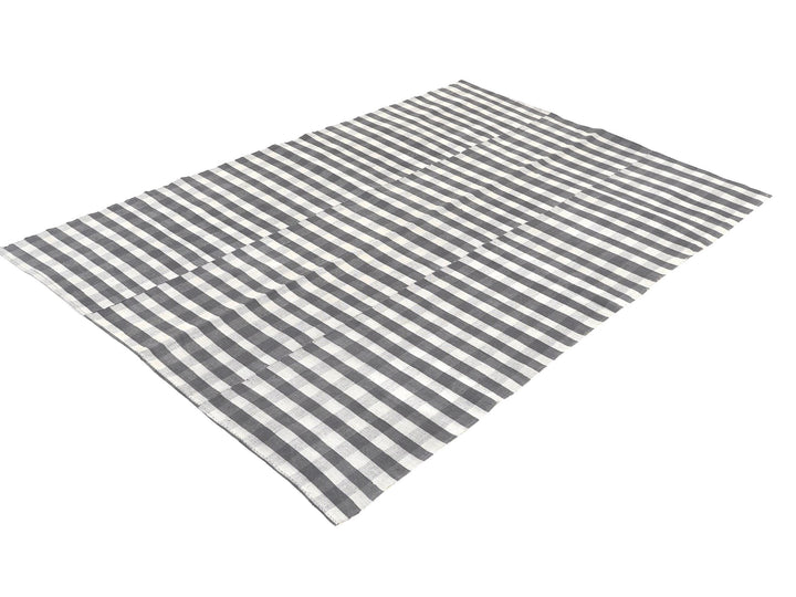 Kilim Rug 5' 2" x 7' 8" | No. VR20071