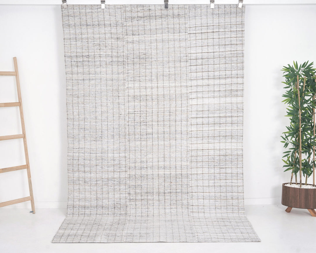 Gray Kilim Rug 5' 9" x 9' | No. VR65105