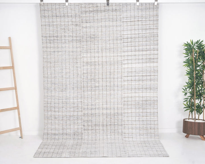 Gray Kilim Rug 5' 9" x 9' | No. VR65105