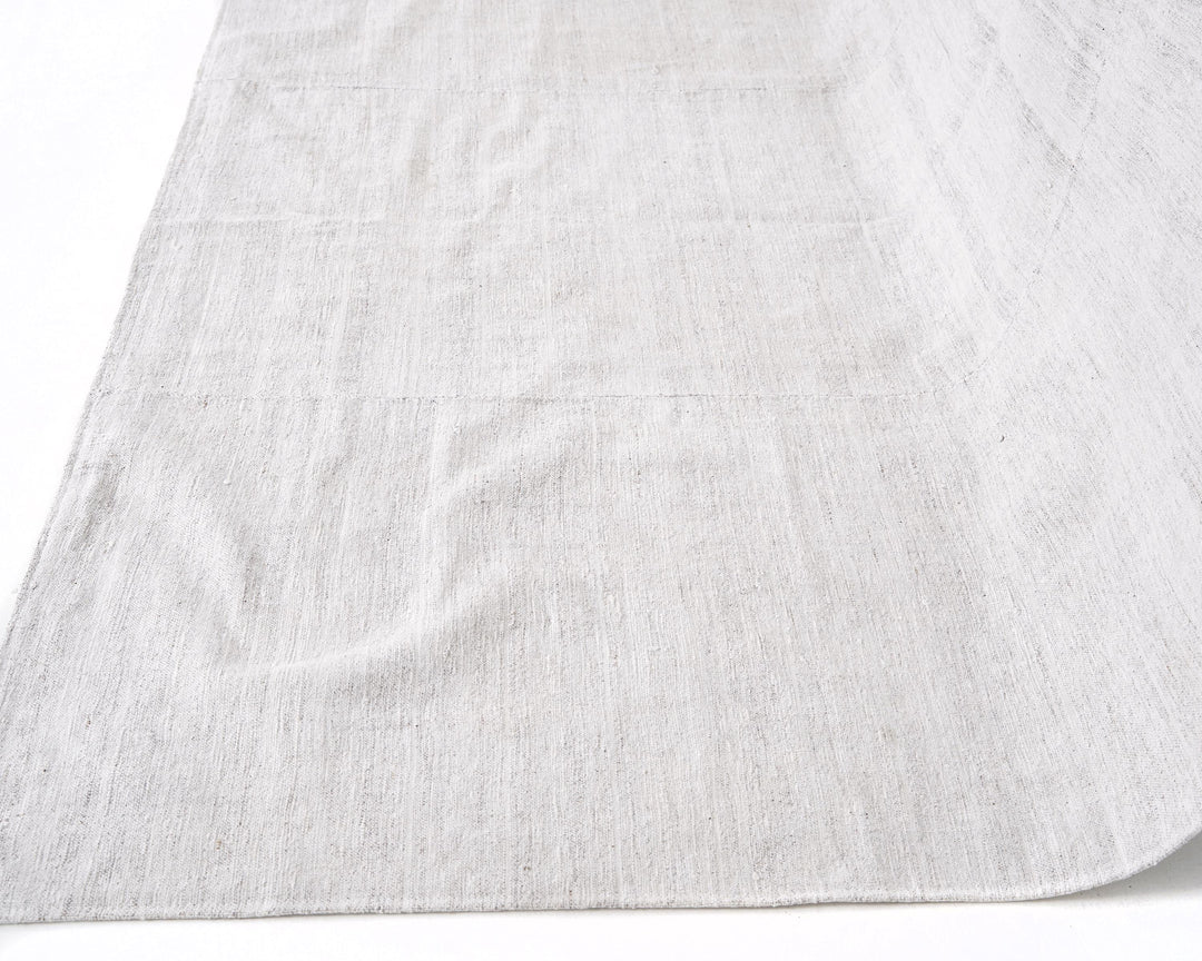 White Kilim Rug 5' 7" x 8' 11" | No. VR79176