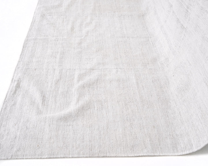 White Kilim Rug 5' 7" x 8' 11" | No. VR79176