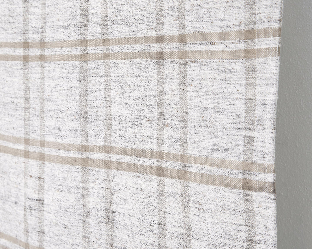 White Kilim Rug 5' 5" x 9' 4" | No. VR25209