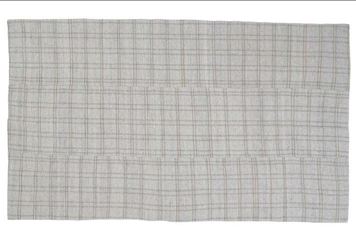 White Kilim Rug 5' 5" x 9' 4" | No. VR25209