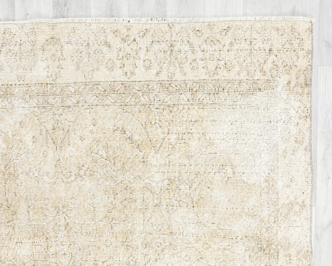 Oushak Rug 5' 8" x 9' 11" | No. VR94545