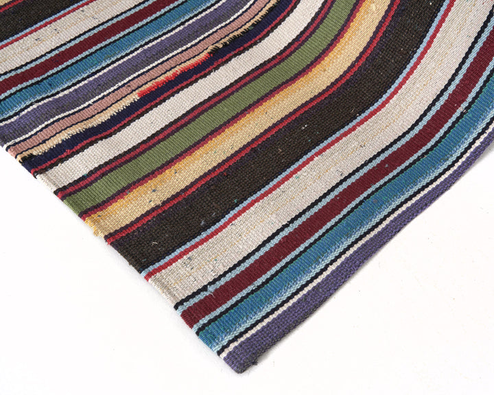 Kilim Rug 7' 4" x 7' 8" | No. VR20044