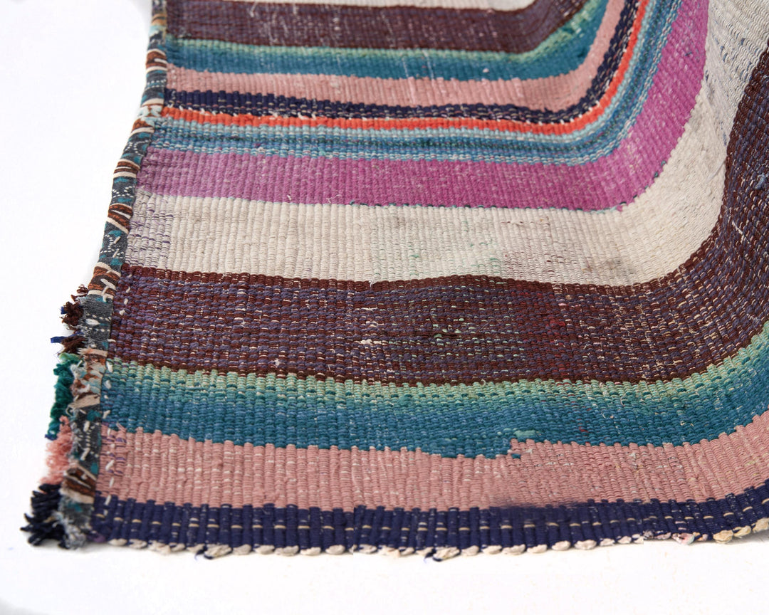 Kilim Rug 6' 9" x 7' 3" | No. VR83308