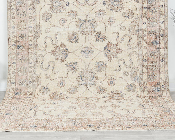 Neutral Oushak Rug 6' 11" x 10' 4" | No. VR59882