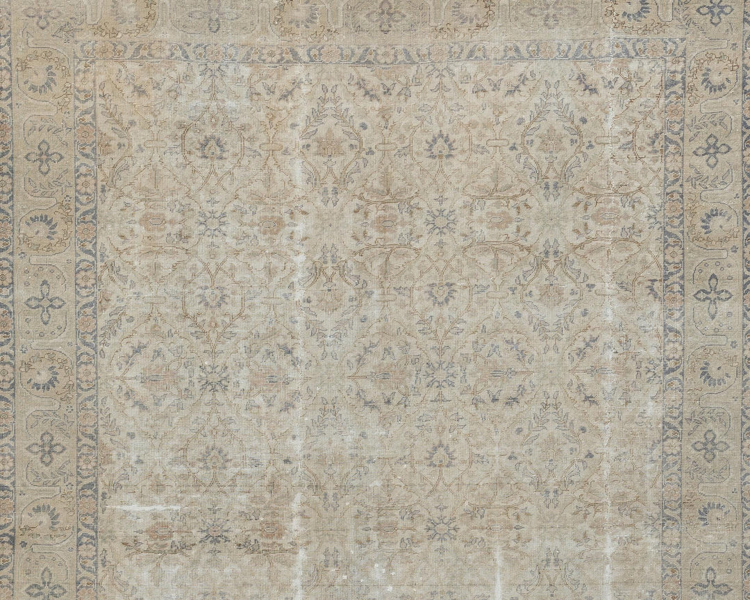 Beige Oushak Rug 6' 8" x 9' 5" | No. VR43221