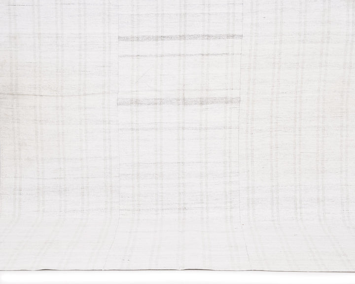 Kilim Rug 5' 9" x 9' 2" | No. VR22009