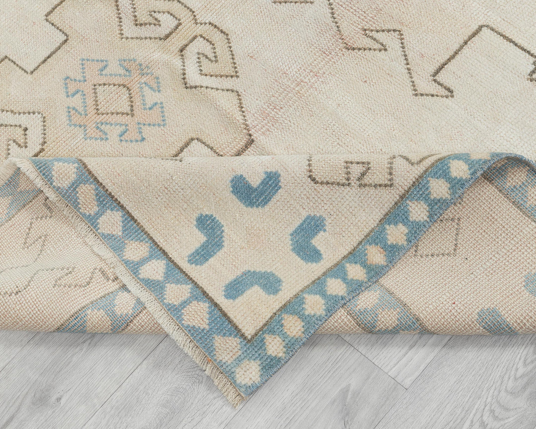Muted Oushak Rug 5' 1" x 7' 10" | No. VR79983