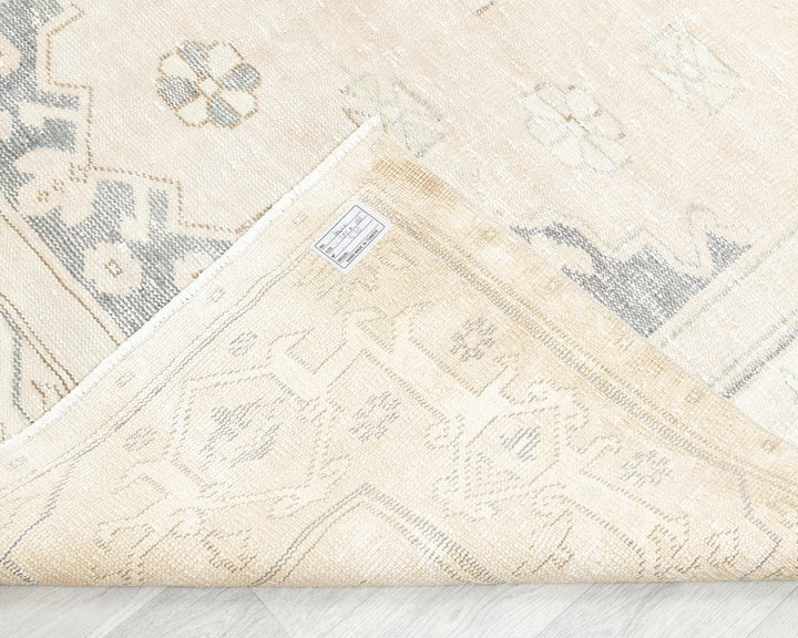 Beige Oushak Rug 6' 2" x 9' 4" | No. VR82171