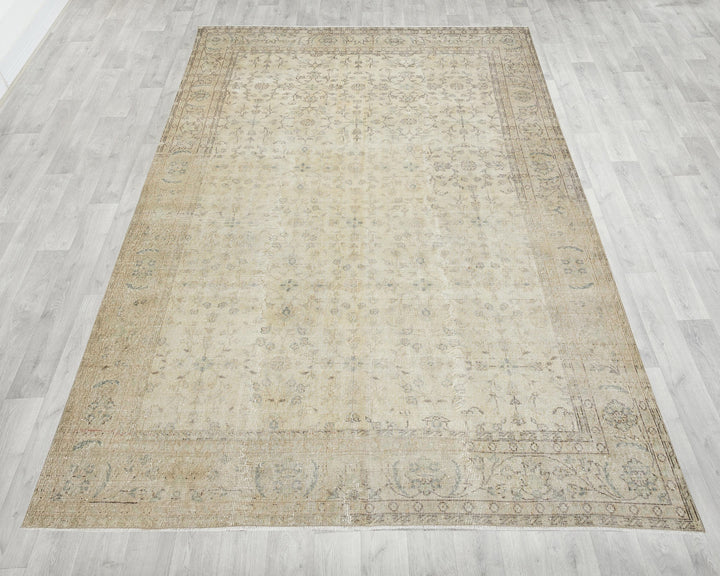 Beige Oushak Rug 7' x 10' 2" | No. VR35898