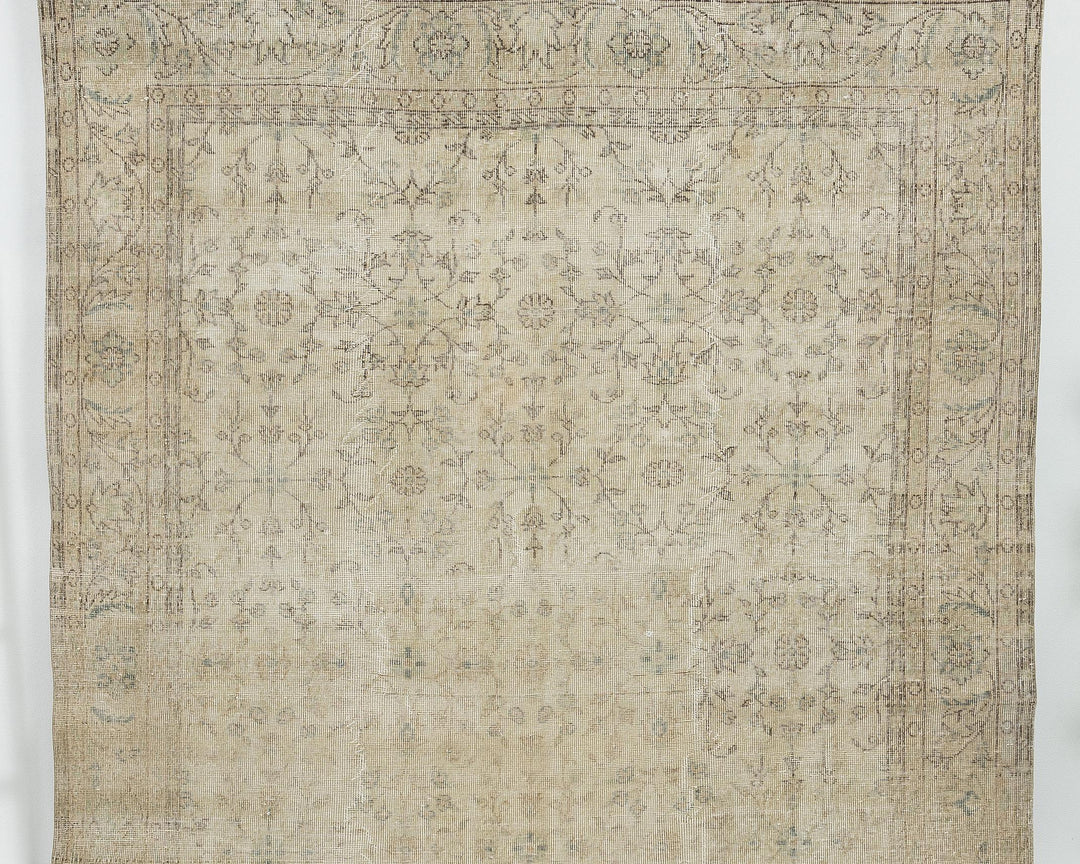 Beige Oushak Rug 7' x 10' 2" | No. VR35898