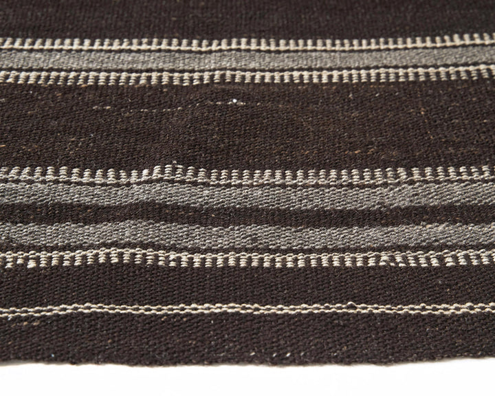 Brown Kilim Rug 4' 10" x 6' 6" | No. VR35973